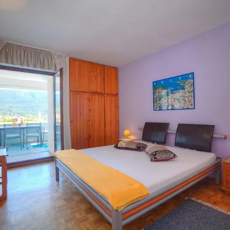 Rojnica Gasthuis Jelsa (Hvar)