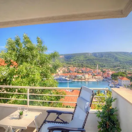 Rojnica 3* Jelsa (Hvar)